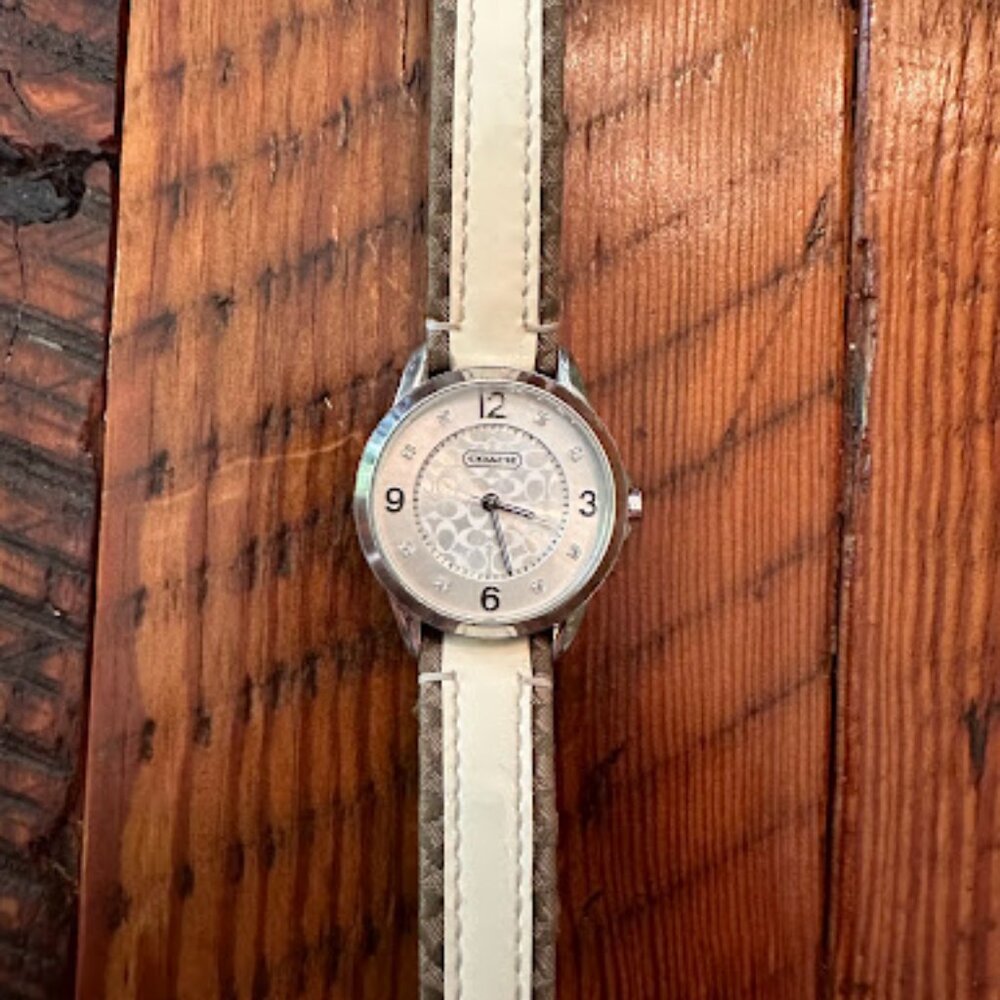 Coach Watch off-white
